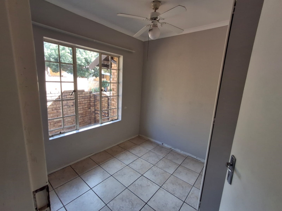 3 Bedroom Property for Sale in Safari Gardens North West